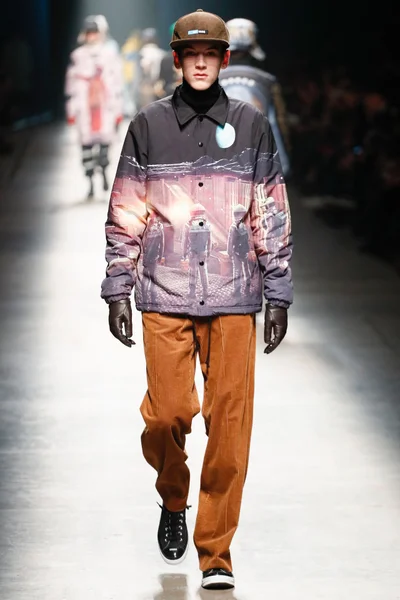 Look 34